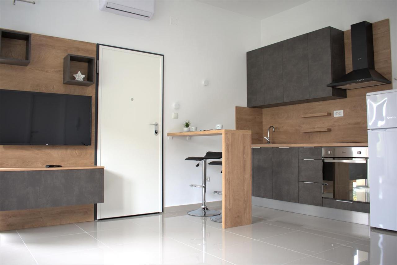 Apartments Rena シベニク エクステリア 写真