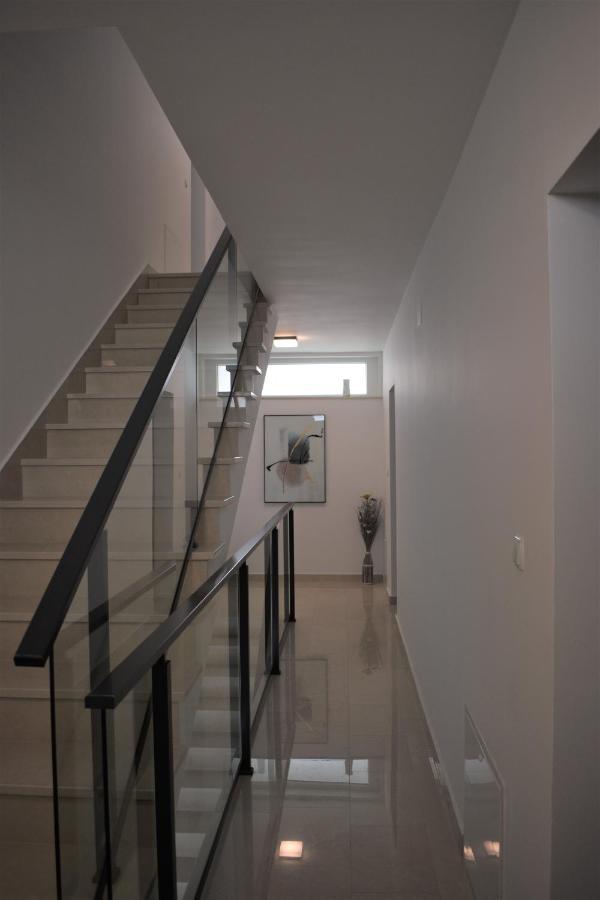 Apartments Rena シベニク エクステリア 写真